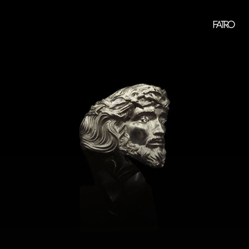 Anillo - Cara de Cristo con Engastes
