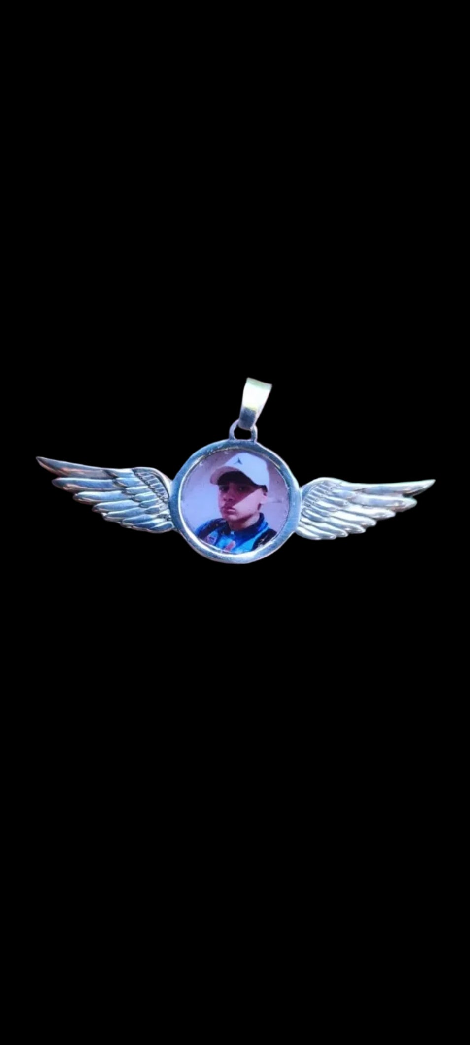 Colgante disco con alas