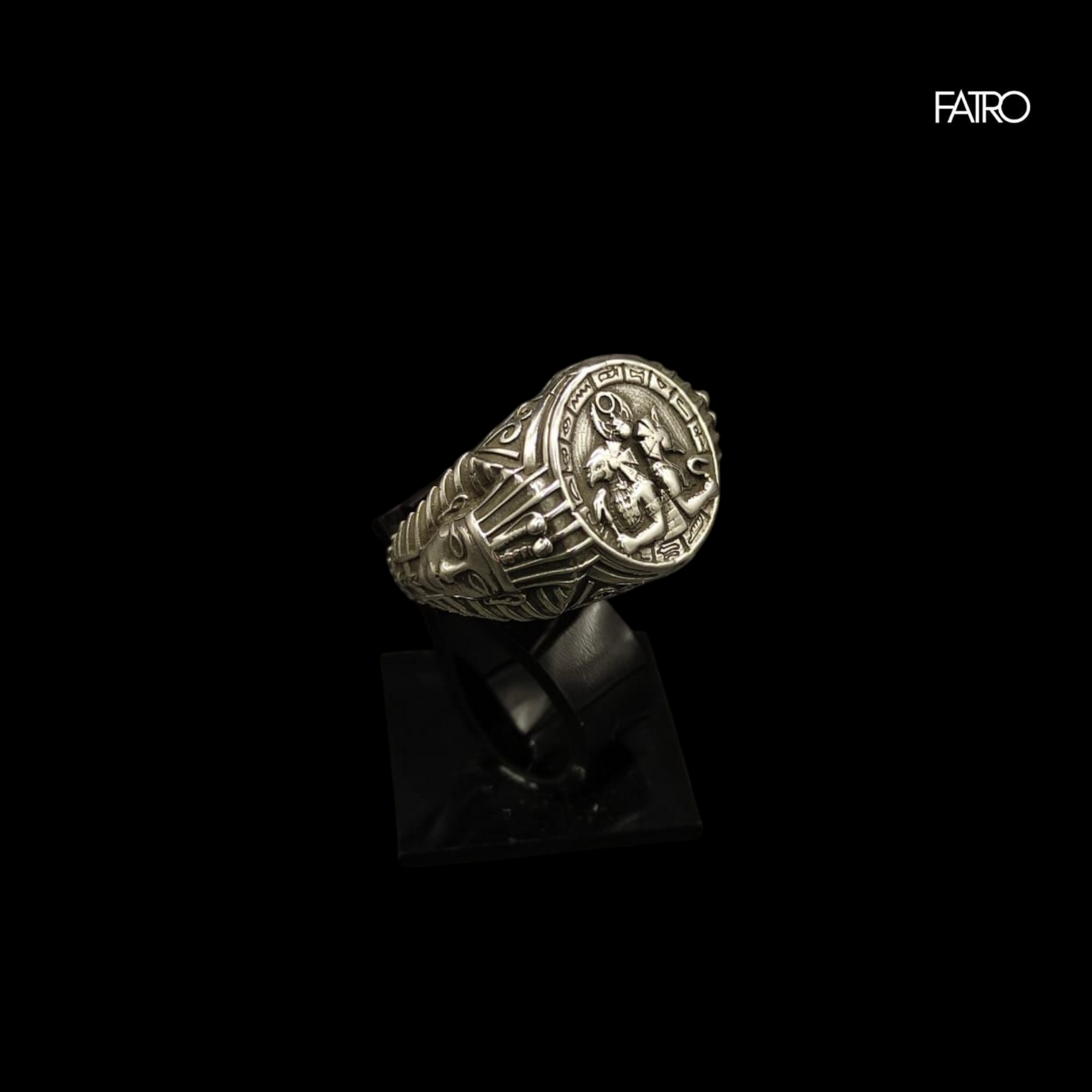 Anillo antiguo egipcio