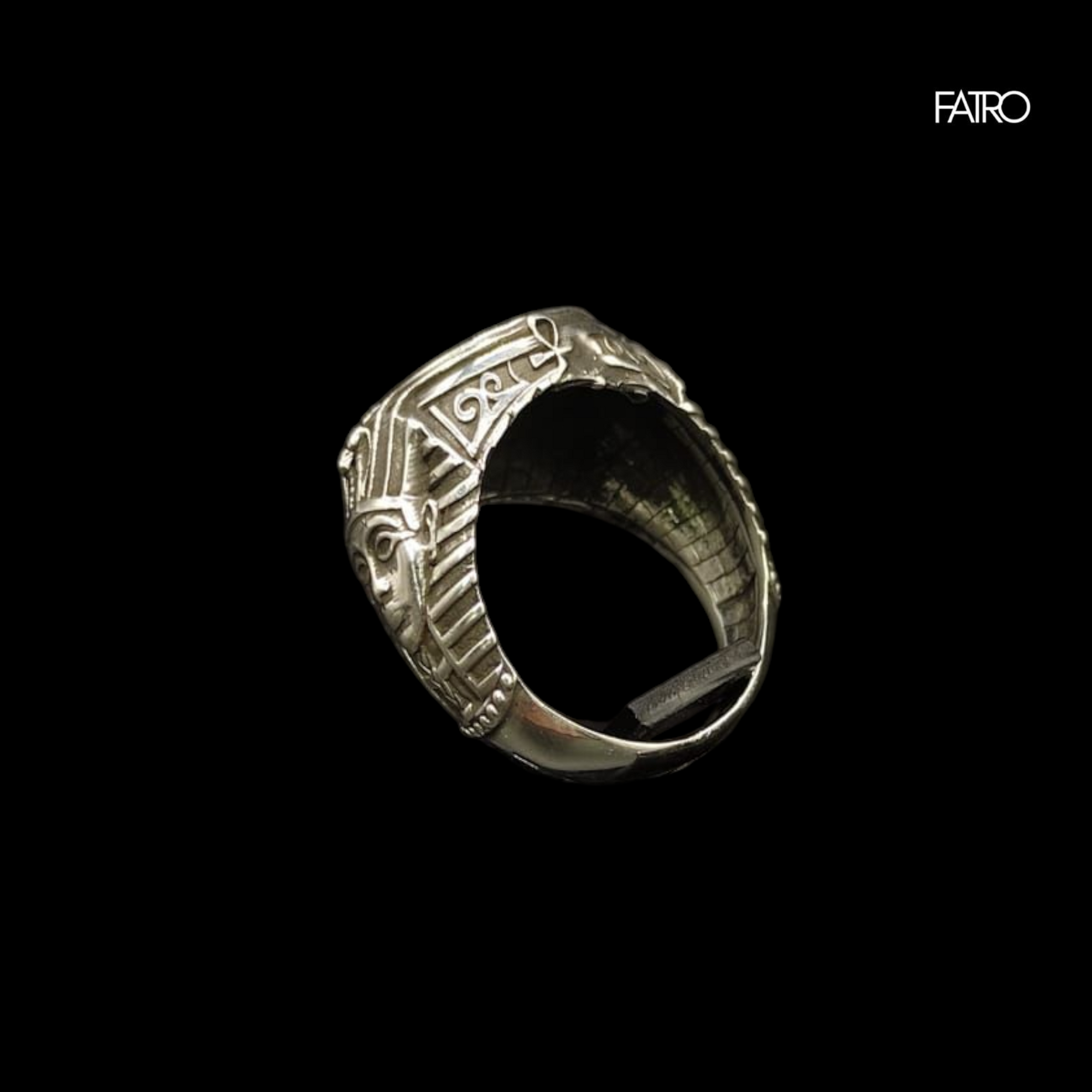 Anillo antiguo egipcio