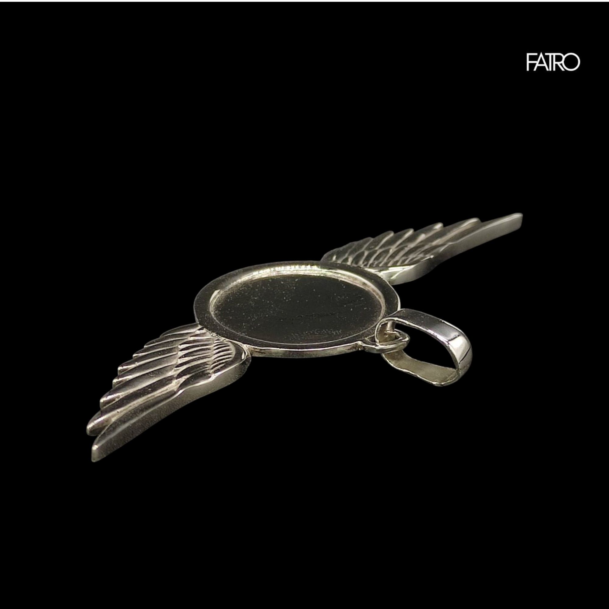 Colgante disco con alas